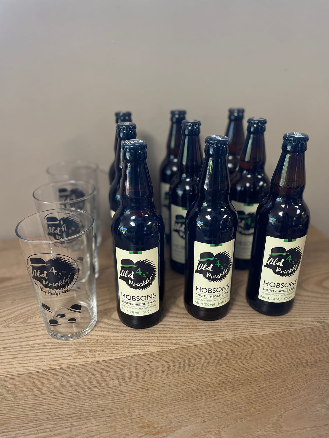 Old Prickly 9-Pack with 3 Pint Glasses – The Perfect party pack for beer lovers